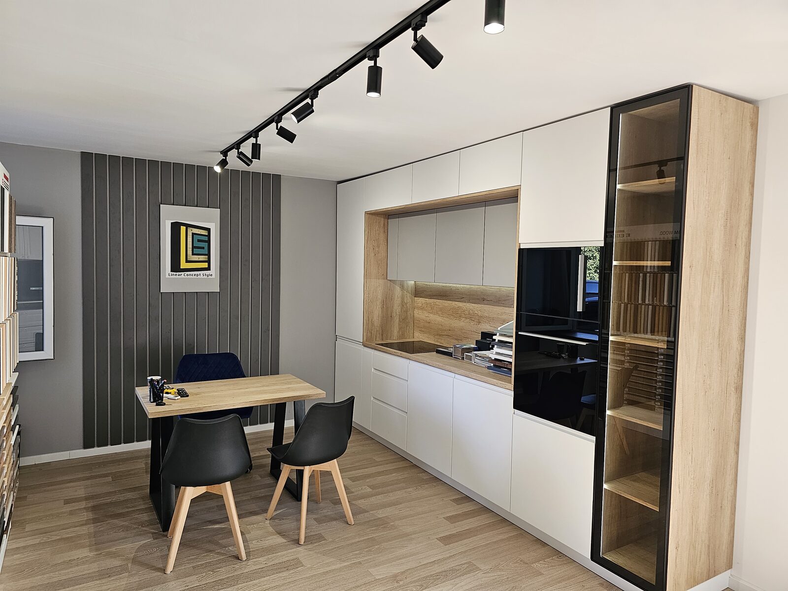 Home office minimalist